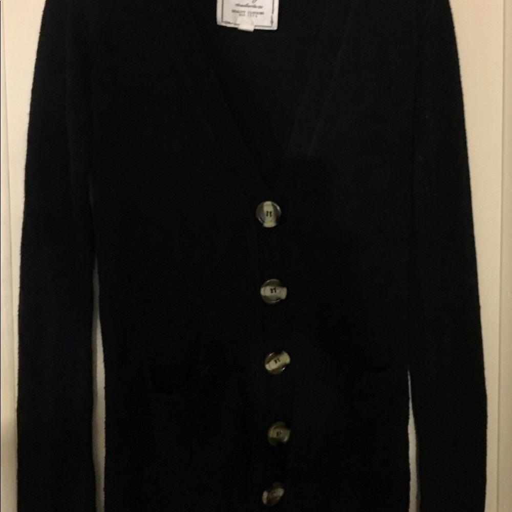 Cardigan - Picture 3 of 6